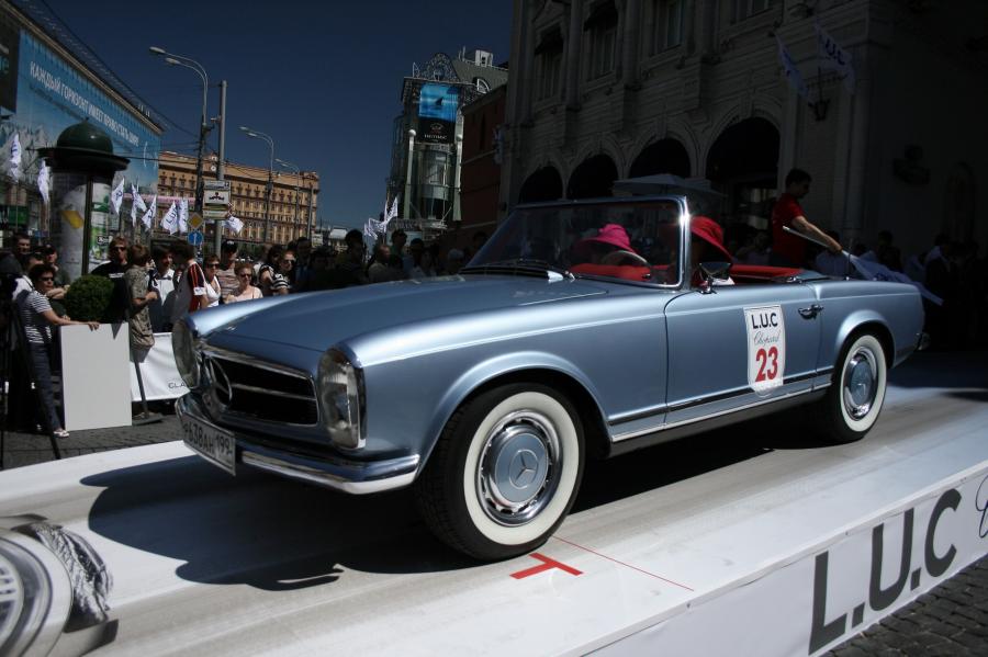  Mercedes-Benz 280 SL Pagoda Roof 1963 года  (фото 10 из 17)
